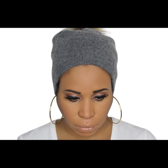 Cashmere and Wool blend with genuine raccoon fur. - Picture 4 of 4